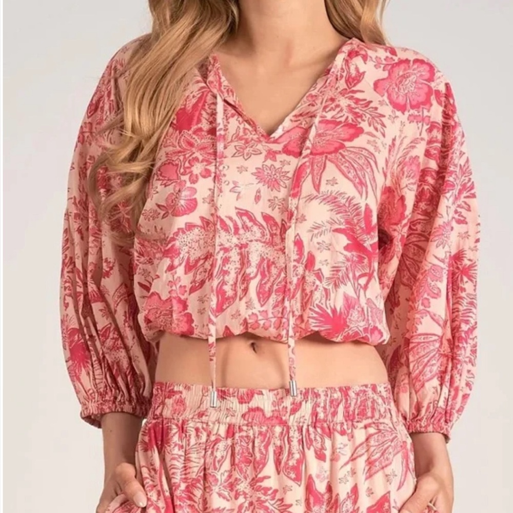 Elan cropped blouse